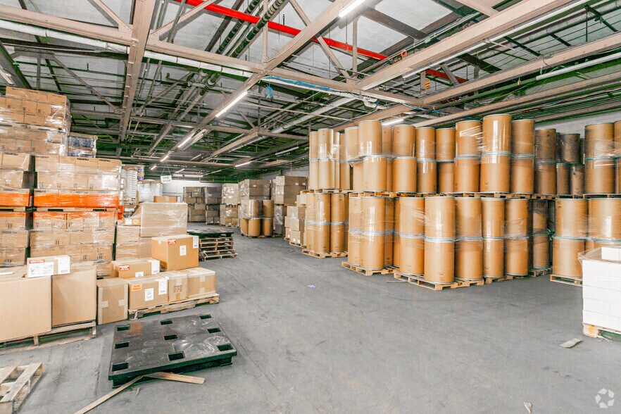 More Photos Of 99 Jersey Ave, New Brunswick Warehouse For Lease