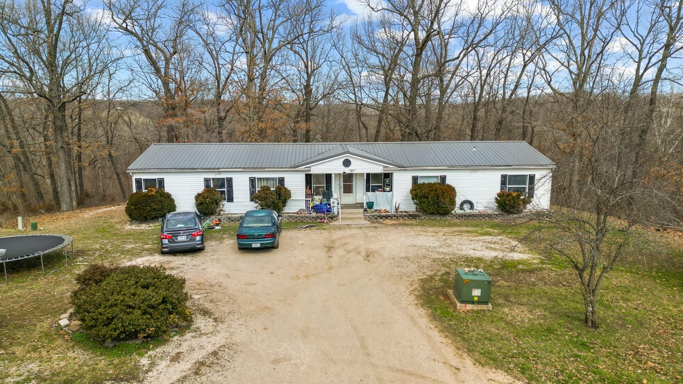 More Photos Of Eastwood Dr, Eldon Manufactured Housing Mobile Home Park For Sale