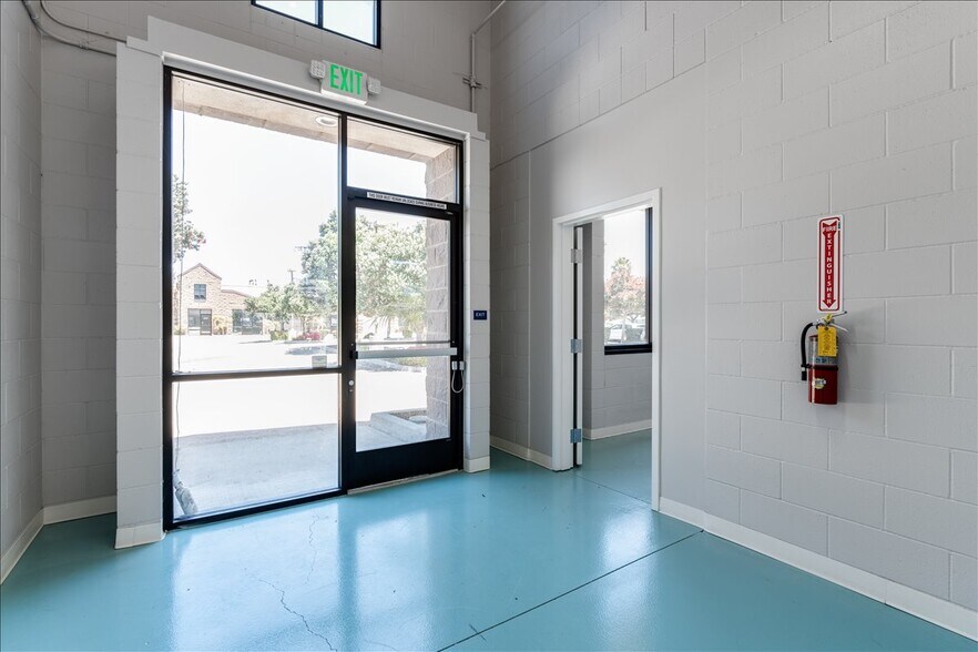 More Photos Of 1030 Huston St, Grover Beach Flex For Lease