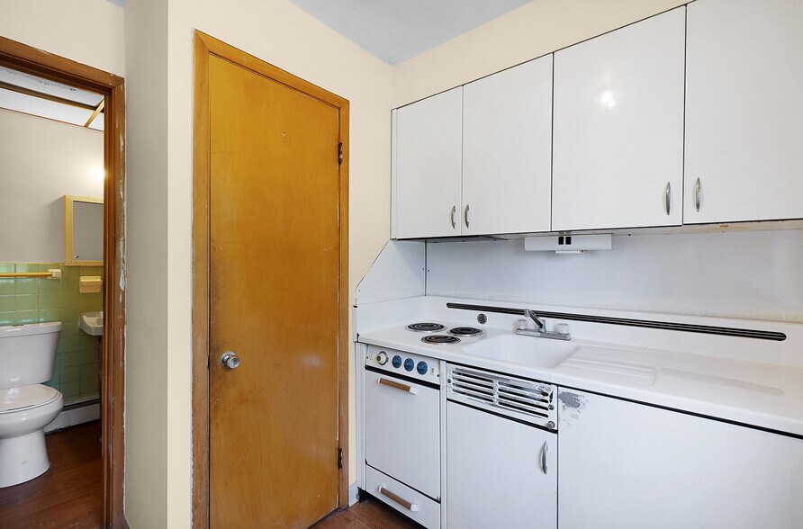 More Photos Of 3638 W 117th St, Cleveland Apartments For Sale