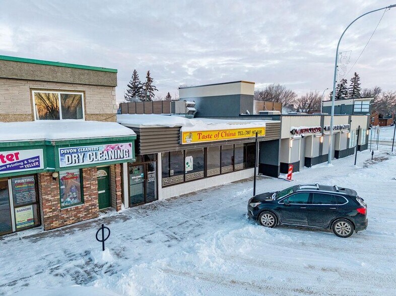 More Photos Of 34 Athabasca Av, Devon Storefront For Sale