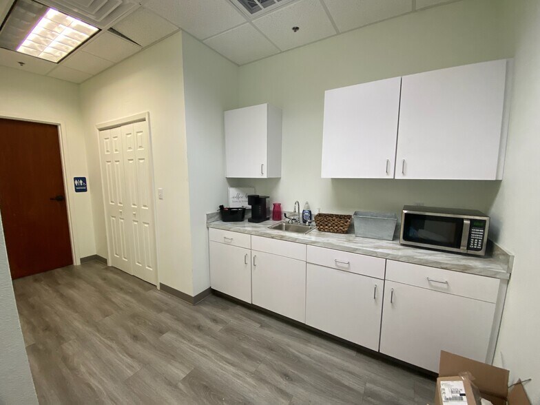 More Photos Of 425 Ashley Ridge Blvd, Shreveport Office For Lease