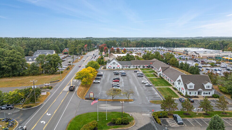 More Photos Of 29 Lafayette Rd, North Hampton Storefront Retail Office For Sale