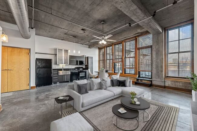 More Photos Of 2615 Washington Ave, Saint Louis Apartments For Sale