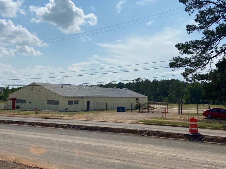 More Photos Of 1603 Industrial Blvd, Kilgore Unknown For Lease