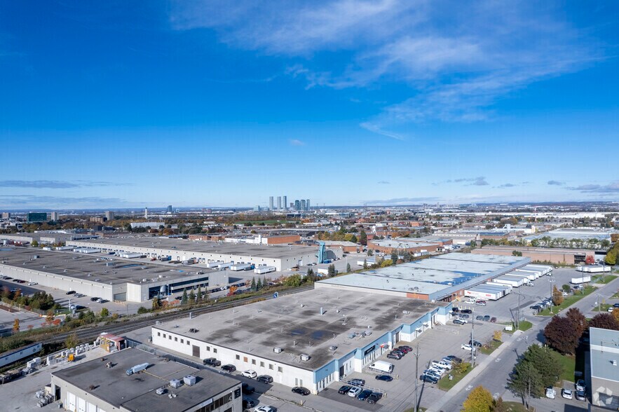 More Photos Of 800-850 Flint Rd, Toronto Manufacturing For Lease