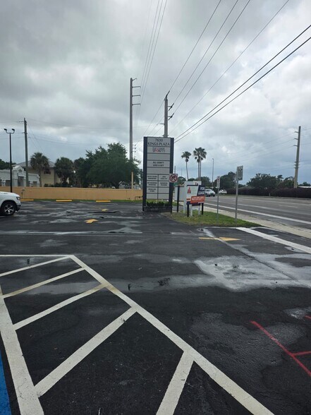 More Photos Of 7630 S Us-1 Hwy, Port Saint Lucie Unknown For Lease