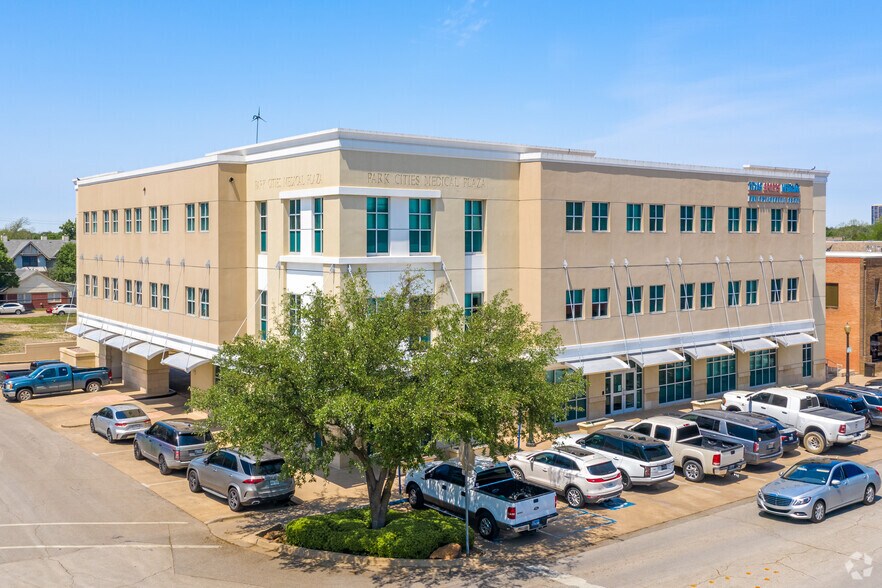 More Photos Of 6901 Snider Plz, Dallas Medical For Lease