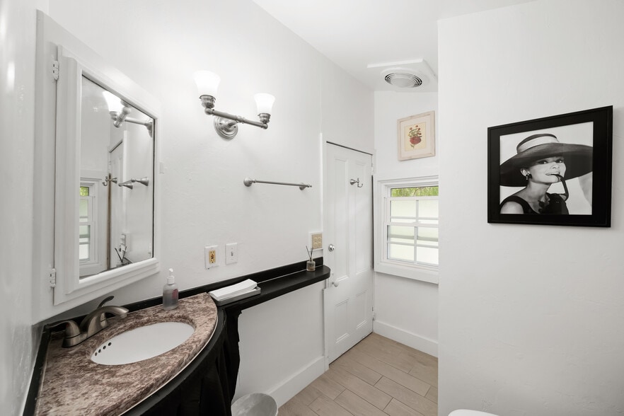 More Photos Of 2476 Main St, Cambria Hospitality For Sale