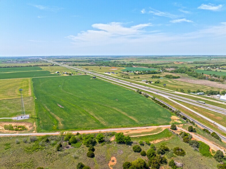 More Photos Of 3062 Interstate 40 S Service Road, Hydro Land For Sale