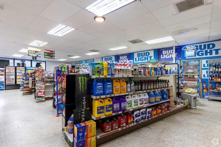 More Photos Of 1901 Michigan Ave, Kissimmee Service Station For Lease