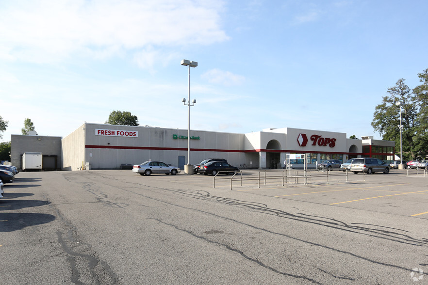 Primary Photo Of 710 Lake Ave, Rochester Supermarket For Sale