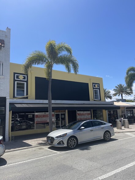 Primary Photo Of 815 Lake Ave, Lake Worth General Retail For Sale