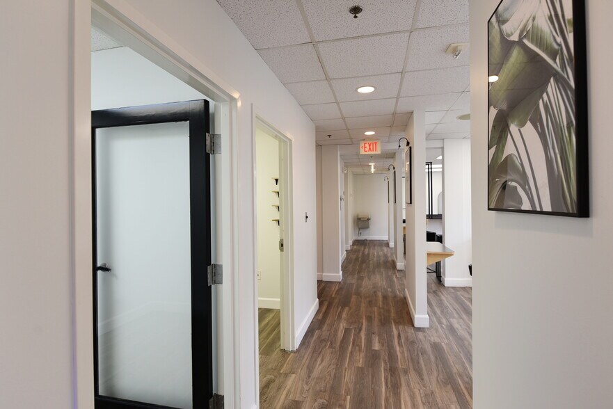 More Photos Of 13895 Hedgewood Dr, Woodbridge Medical For Sale