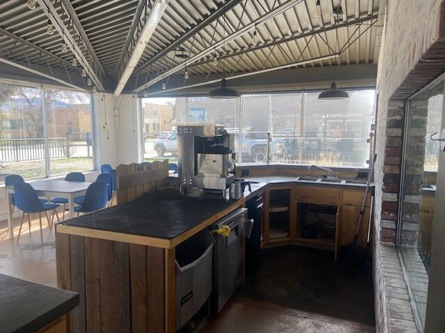 More Photos Of 125 N Washington Ave, Newport Freestanding For Sale