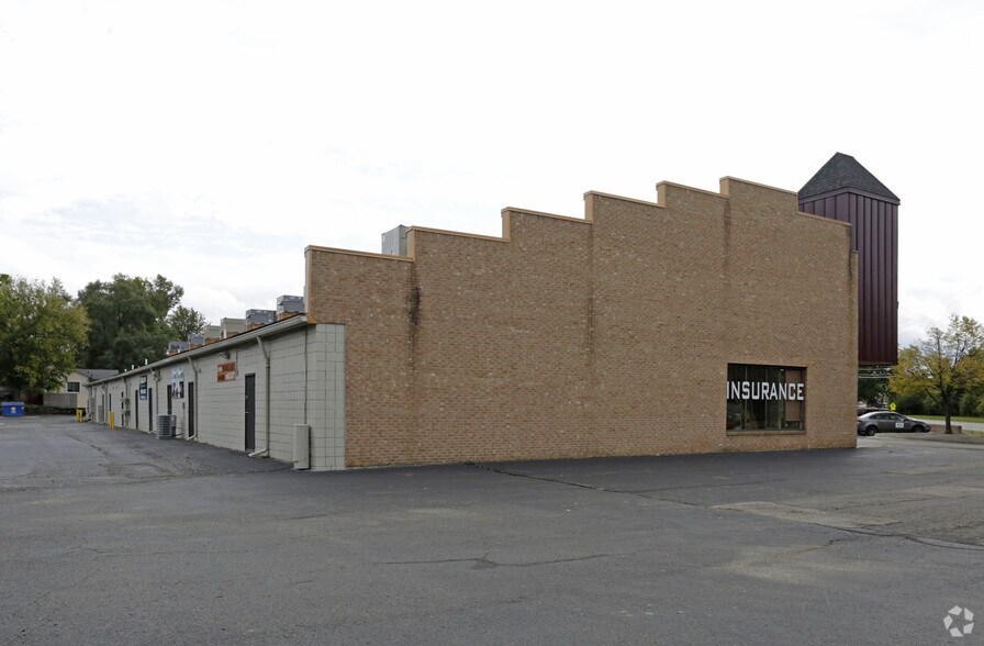 More Photos Of 1400 Scott Lake Rd, Waterford Office For Lease