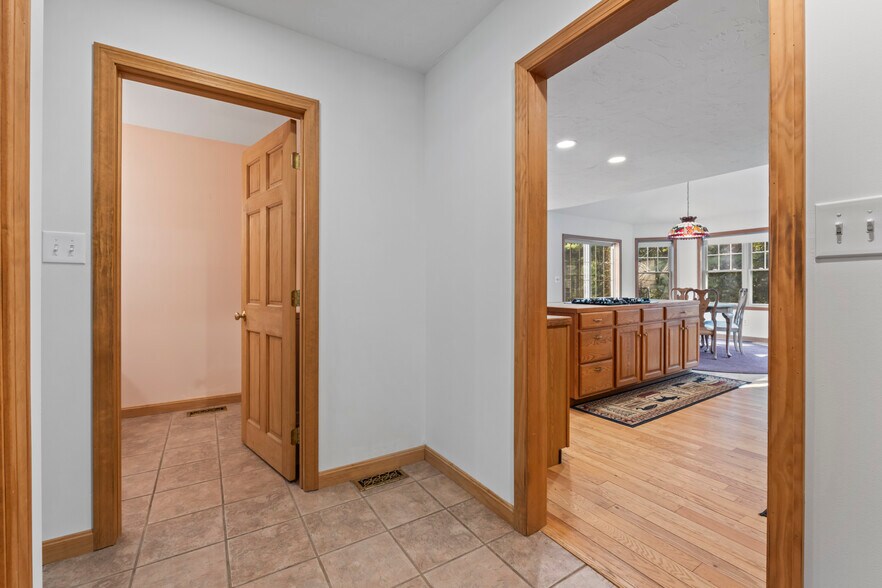 More Photos Of 41 Hobbs Rd, West Newfield Specialty For Sale