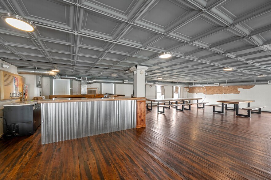 More Photos Of 6735 N Lone Star Pky, Crawford Storefront Retail Office For Sale