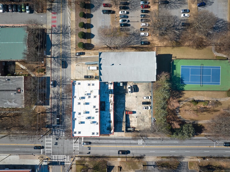 More Photos Of 454 Irwin St Ne, Atlanta Showroom For Lease