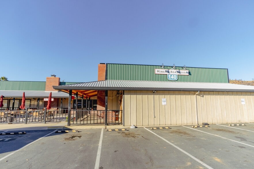 More Photos Of 5159 CA-140, Mariposa General Retail For Sale