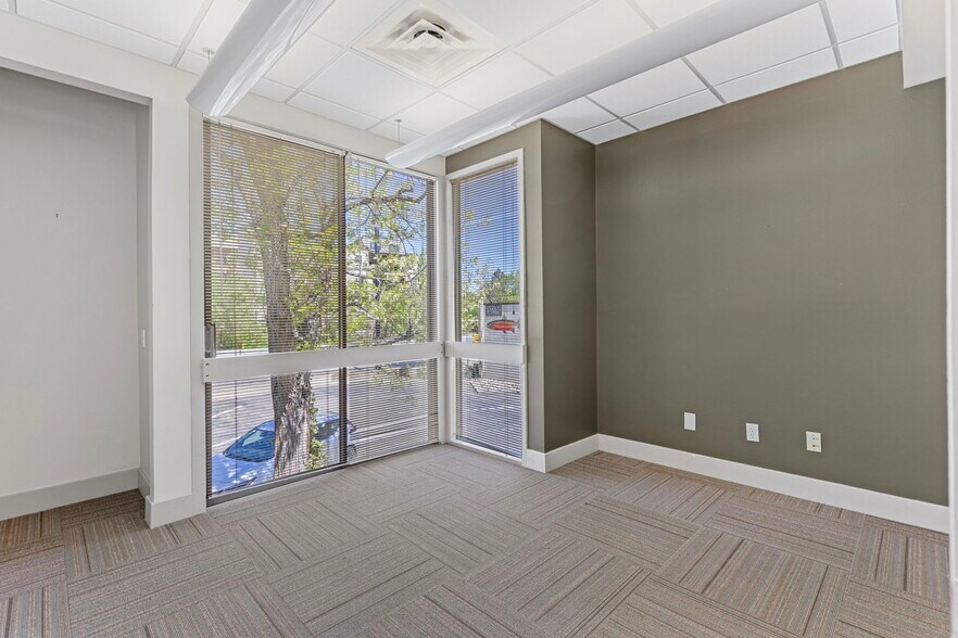More Photos Of 2336 Pearl St, Boulder Office For Sale