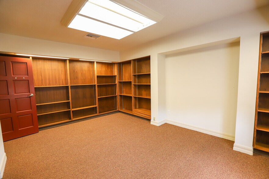 More Photos Of 305 SE 2nd Ave, Gainesville Office For Lease