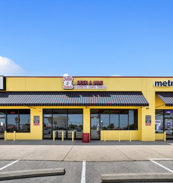 Primary Photo Of 4018-4026 W Camp Wisdom Rd, Dallas General Retail For Lease