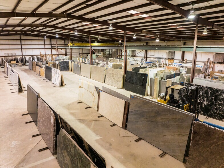 More Photos Of 89 Edwards Rd, Byhalia Manufacturing For Sale