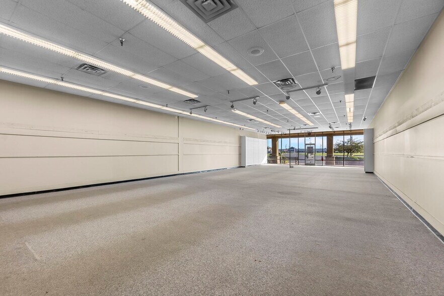 More Photos Of 1213 S Main St, Sikeston Unknown For Lease