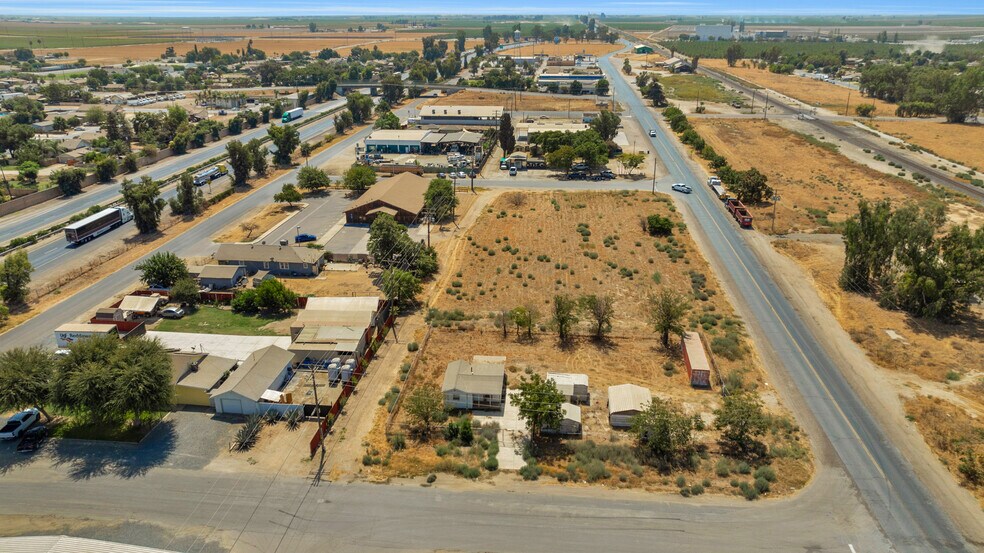 More Photos Of 210-284 N Burnett Rd, Tipton Land For Sale