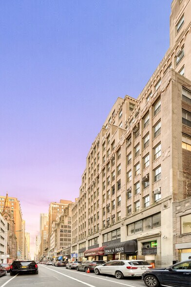 More Photos Of 224-232 W 30th St, New York Office For Sale