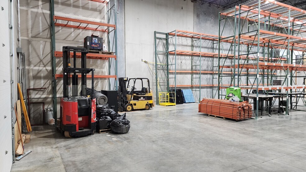 More Photos Of 13863 S 2700 W, Bluffdale Flex For Sale