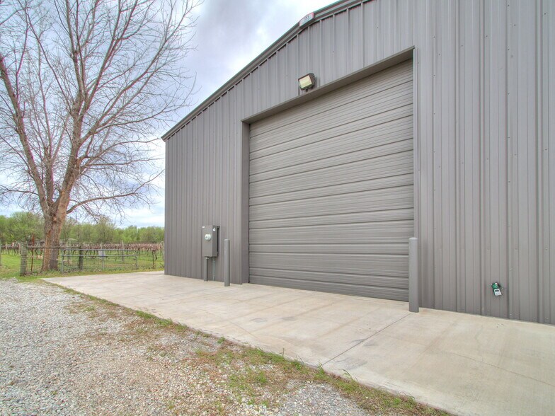 More Photos Of 6745 N Gregory Rd, Yukon Winery Vineyard For Sale