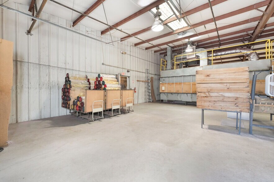 More Photos Of 480 Pat Ave, Overton Industrial For Sale