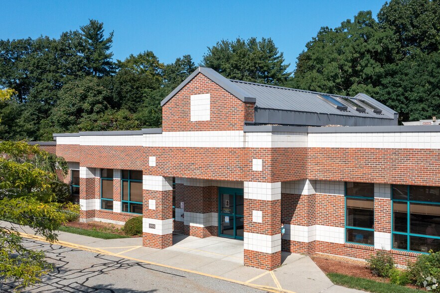 Primary Photo Of 370 Lunenburg St, Fitchburg Medical For Lease