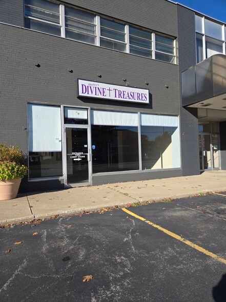 More Photos Of 4184 Seneca St, West Seneca Storefront Retail Office For Lease