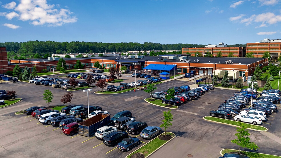 More Photos Of 540 CrossPoint Pky, Getzville Unknown For Lease