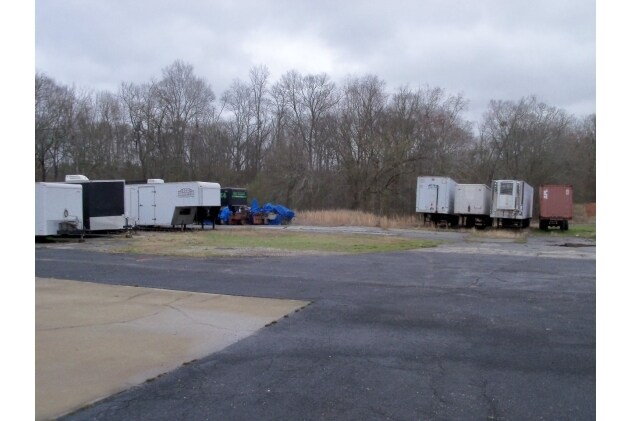 More Photos Of 1591 Highway 85 N, Fayetteville Warehouse For Lease