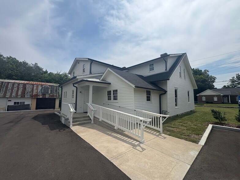 More Photos Of 264 Natchez St, Franklin Loft Creative Space For Lease