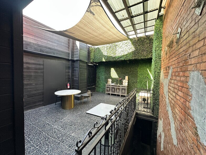 More Photos Of 8907-8917 W Sunset Blvd, West Hollywood Storefront For Lease