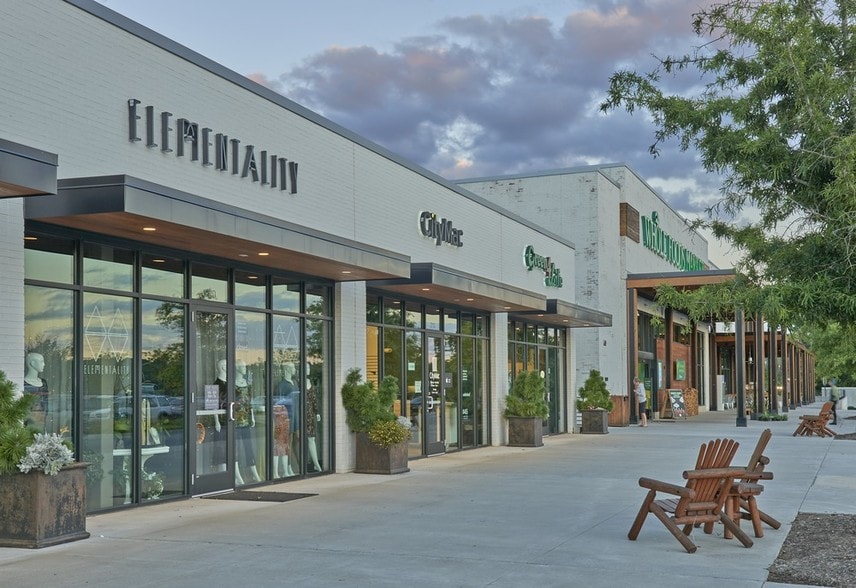 More Photos Of 4 S Tunnel Rd, Asheville Unknown For Lease