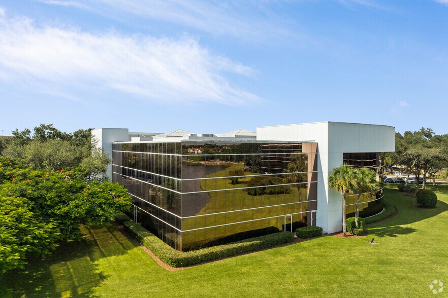 More Photos Of 560 Village Blvd, West Palm Beach Medical For Lease