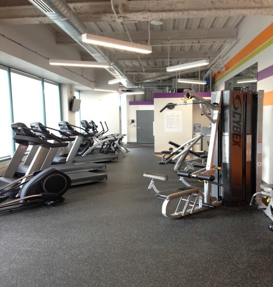 More Photos Of 150 W Jefferson Ave, Detroit Office For Lease