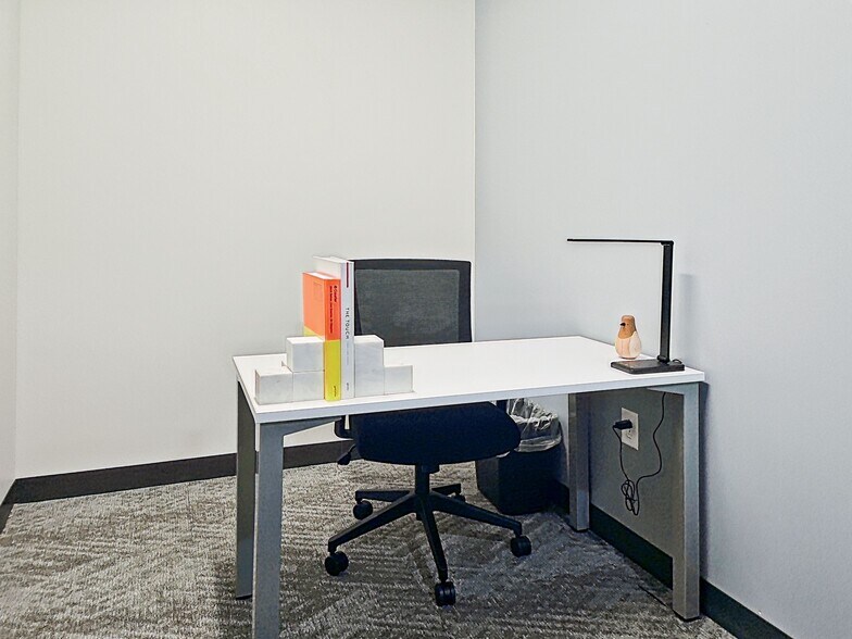 More Photos Of 5724 Green St, Brownsburg Coworking Space