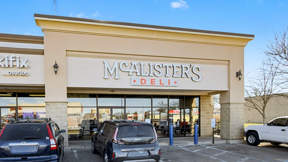 More Photos Of 2307-2375 Nicholasville Rd, Lexington Unknown For Lease