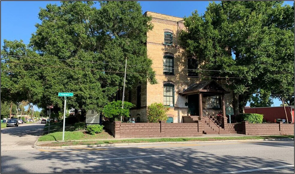 More Photos Of 2802 N Howard Ave, Tampa Loft Creative Space For Lease