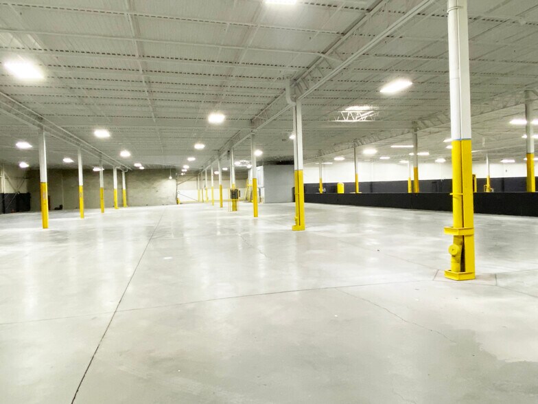 More Photos Of 1 Bouchard St, Manchester Manufacturing For Lease