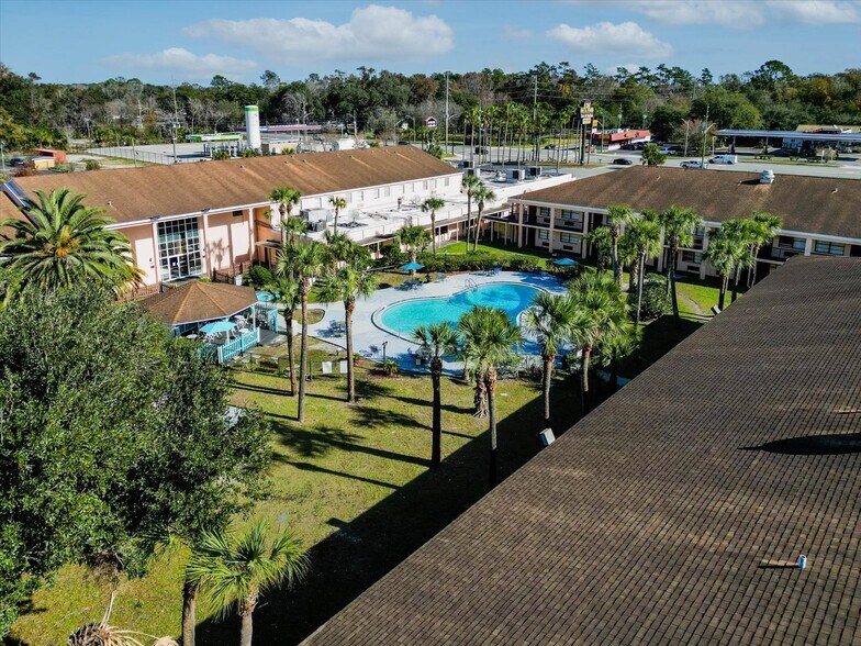 More Photos Of 510 Lane Ave S, Jacksonville Hotel For Sale