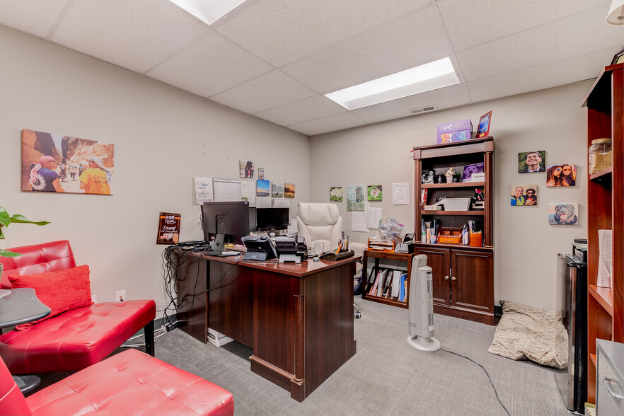 More Photos Of 2824 Mack Rd, Fairfield Loft Creative Space For Sale