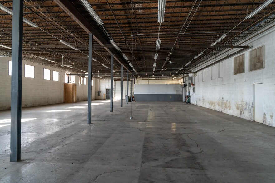 More Photos Of 1575 Lake St, Elmira Manufacturing For Lease